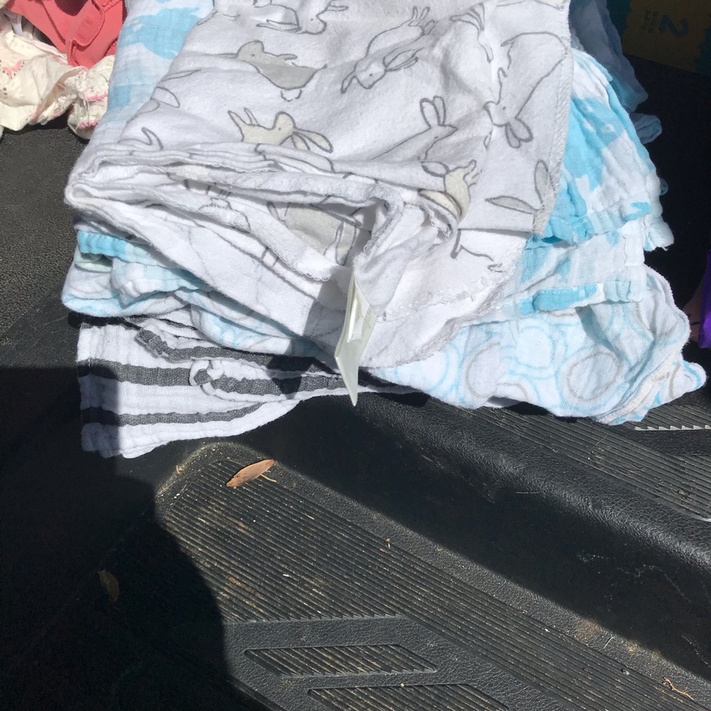 Baby Muslin Swaddle Blankets - Bunny & Blue Prints and baby clothes